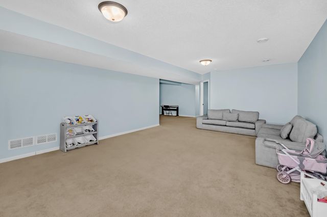 19563 Harmony Avenue, Rogers, MN 55374