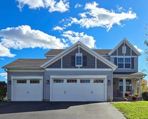 19563 Harmony Avenue, Rogers, MN 55374