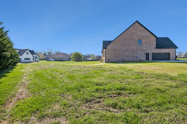 64 Blairmont Ct, Winchester, TN 37398