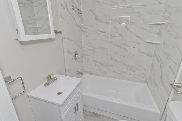 234 Mapleshade Ave, East Longmeadow, MA 01028