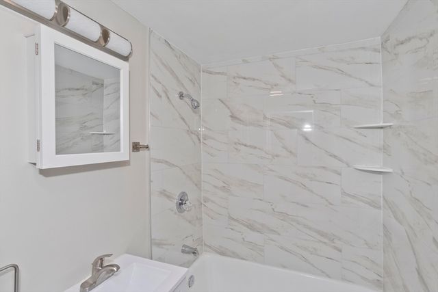 234 Mapleshade Ave, East Longmeadow, MA 01028