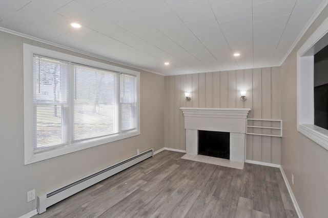 234 Mapleshade Ave, East Longmeadow, MA 01028
