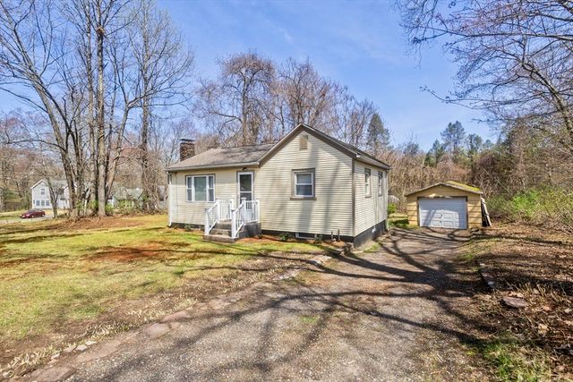 234 Mapleshade Ave, East Longmeadow, MA 01028