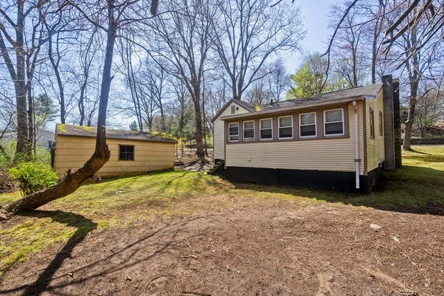 234 Mapleshade Ave, East Longmeadow, MA 01028