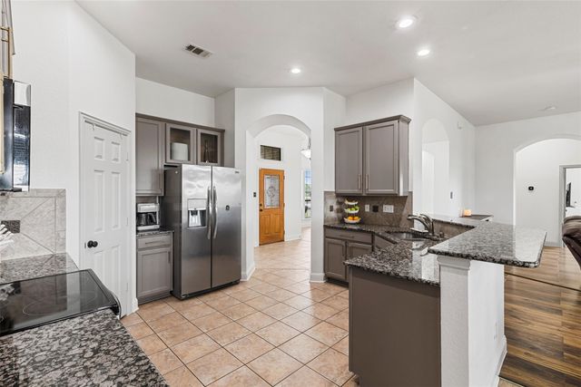 254 Mckinley Lane, Royse City, TX 75189