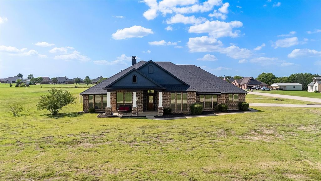 254 Mckinley Lane, Royse City, TX 75189
