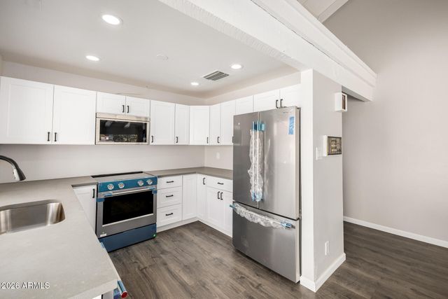 5776 N SCOTTSDALE Road, Paradise Valley, AZ 85253