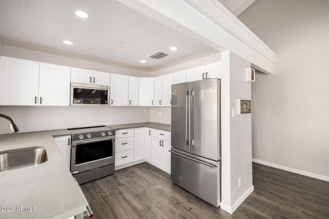 5776 N SCOTTSDALE Road, Paradise Valley, AZ 85253