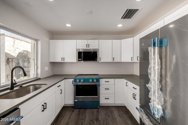 5776 N SCOTTSDALE Road, Paradise Valley, AZ 85253