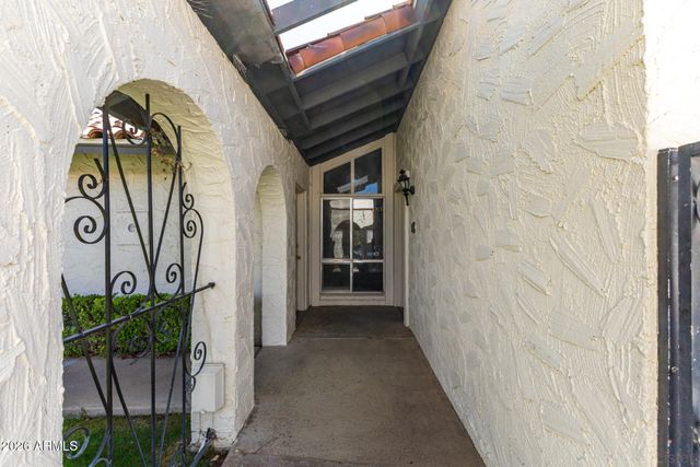 5776 N SCOTTSDALE Road, Paradise Valley, AZ 85253