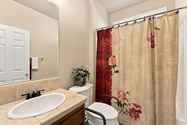 6404 Sol Way, Citrus Heights, CA 95621