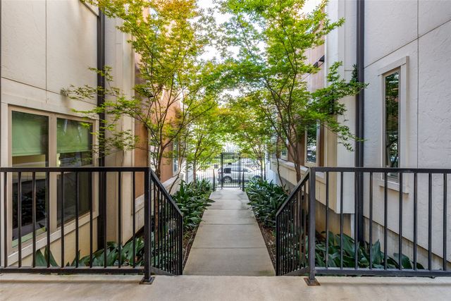 5710 Mccommas Boulevard 103, Dallas, TX 75206