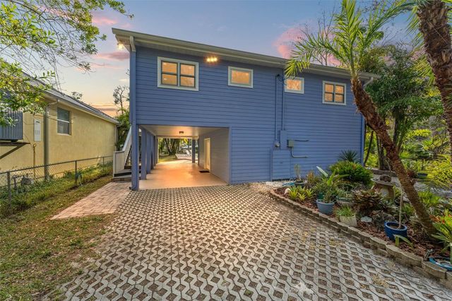 906 W HENRY AVENUE, Tampa, FL 33604