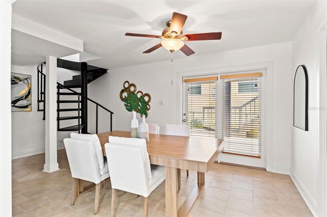 906 W HENRY AVENUE, Tampa, FL 33604