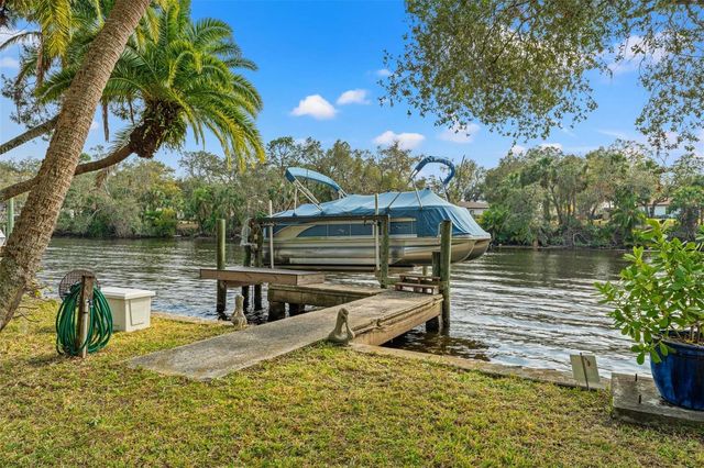 906 W HENRY AVENUE, Tampa, FL 33604