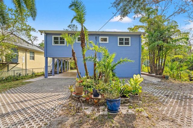 906 W HENRY AVENUE, Tampa, FL 33604