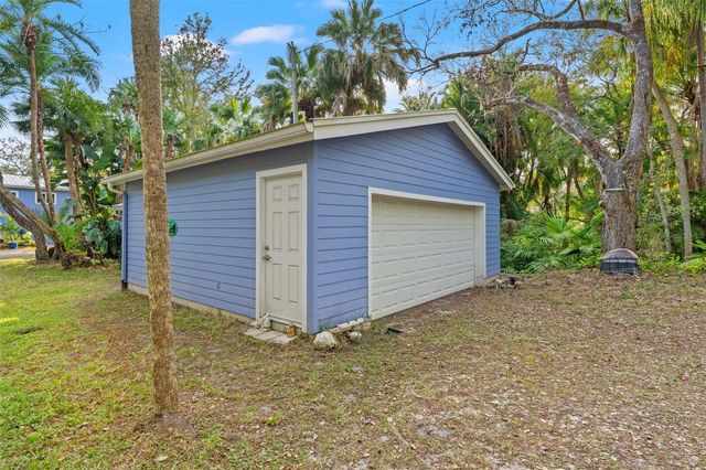 906 W HENRY AVENUE, Tampa, FL 33604