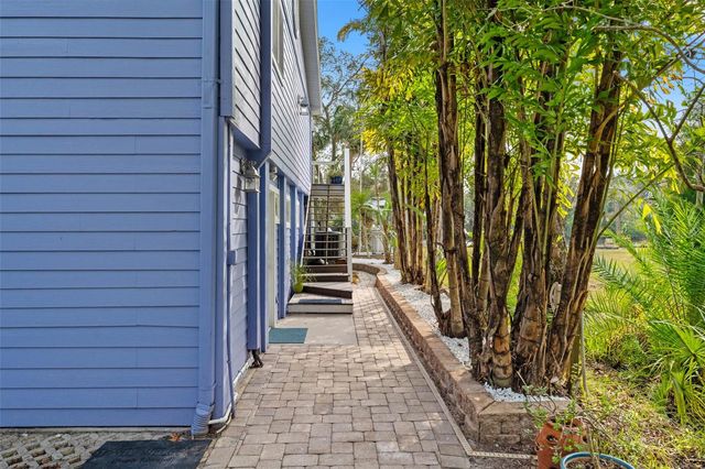 906 W HENRY AVENUE, Tampa, FL 33604
