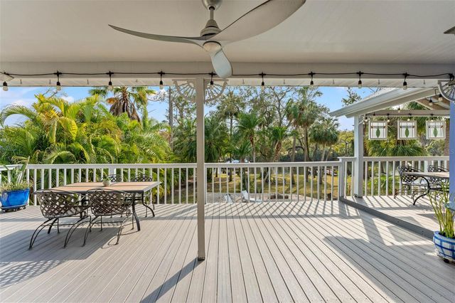 906 W HENRY AVENUE, Tampa, FL 33604