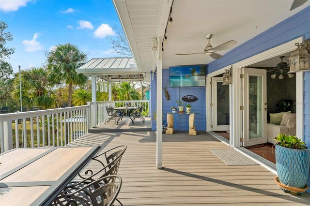 906 W HENRY AVENUE, Tampa, FL 33604