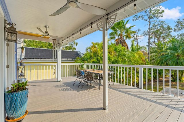 906 W HENRY AVENUE, Tampa, FL 33604