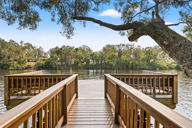 906 W HENRY AVENUE, Tampa, FL 33604
