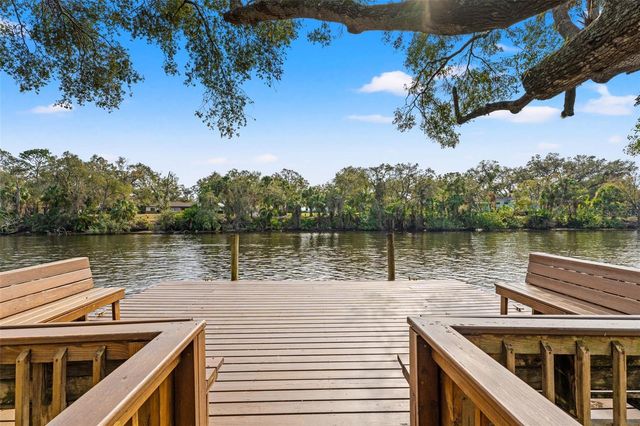 906 W HENRY AVENUE, Tampa, FL 33604