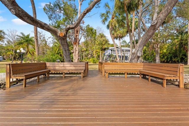 906 W HENRY AVENUE, Tampa, FL 33604