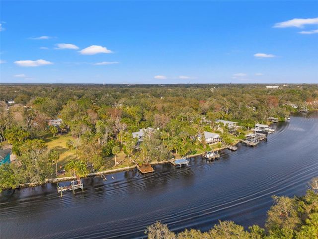 906 W HENRY AVENUE, Tampa, FL 33604