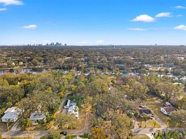 906 W HENRY AVENUE, Tampa, FL 33604