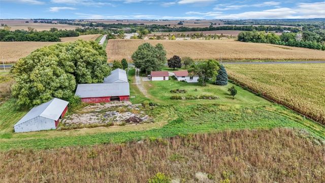 5589 22nd Avenue Trail, Vinton, IA 52349