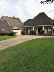 1939 Bayou Bend, Bossier City, LA 71111