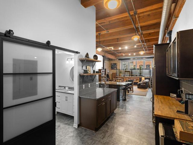 406 Wacouta Street 216, Saint Paul, MN 55101