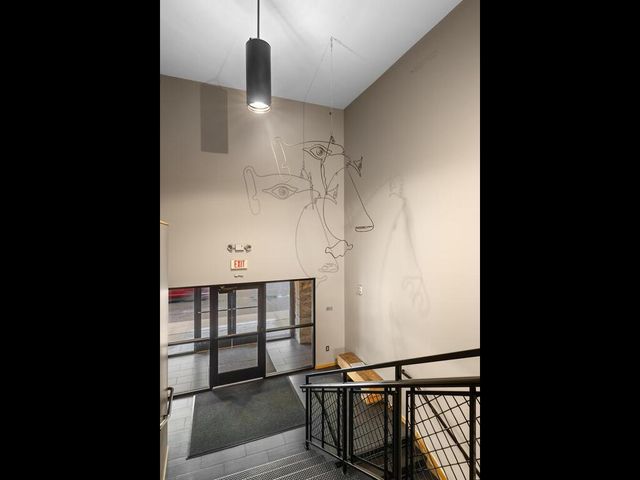 406 Wacouta Street 216, Saint Paul, MN 55101