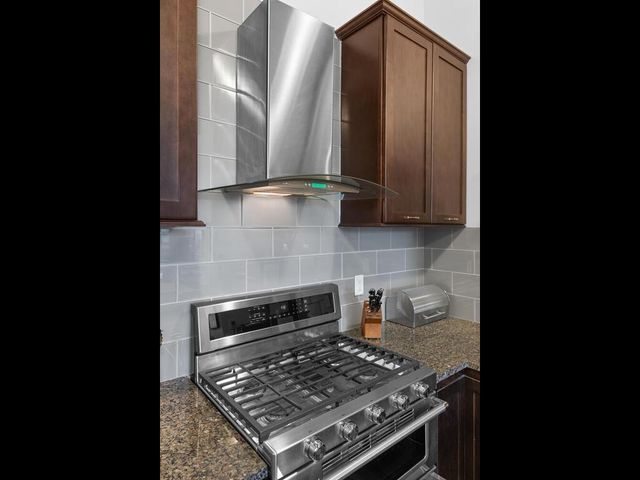 406 Wacouta Street 216, Saint Paul, MN 55101