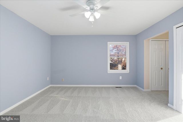 7594 WOODSTOWN DR, Springfield, VA 22153
