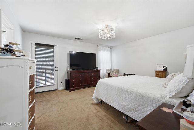 917 Laura Lane, Tehachapi, CA 93561