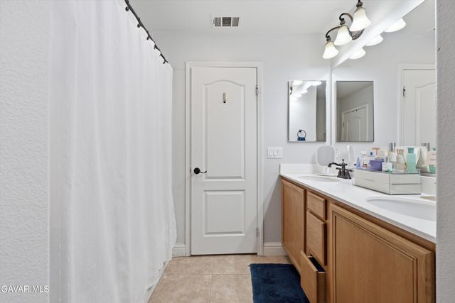 917 Laura Lane, Tehachapi, CA 93561