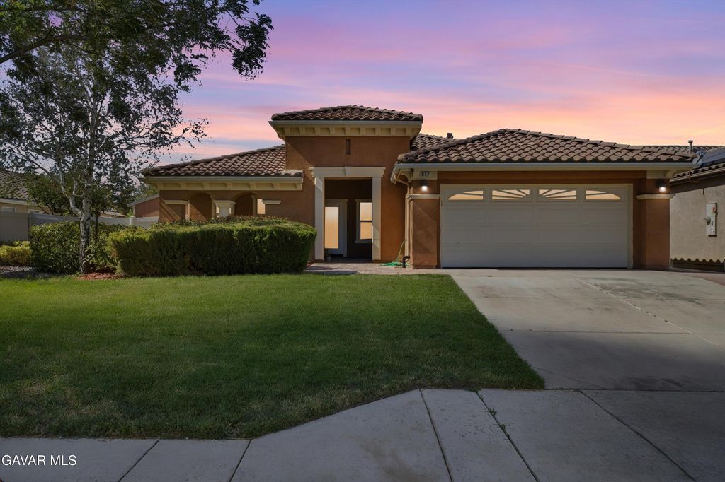 917 Laura Lane, Tehachapi, CA 93561