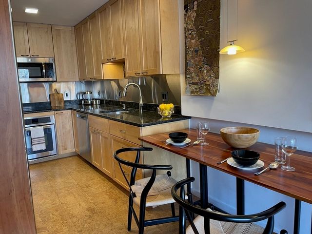 29 Concord Ave 501, Cambridge, MA 02138