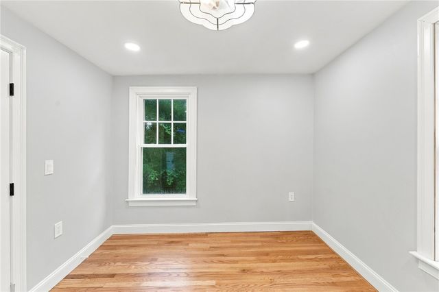 1552 Kingstown Road, South Kingstown, RI 02879