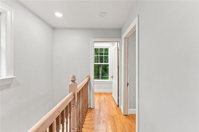 1552 Kingstown Road, South Kingstown, RI 02879