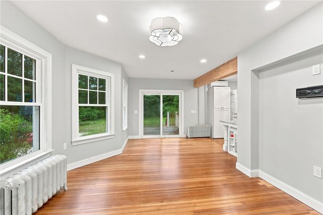 1552 Kingstown Road, South Kingstown, RI 02879