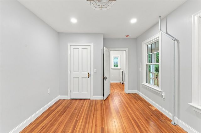 1552 Kingstown Road, South Kingstown, RI 02879