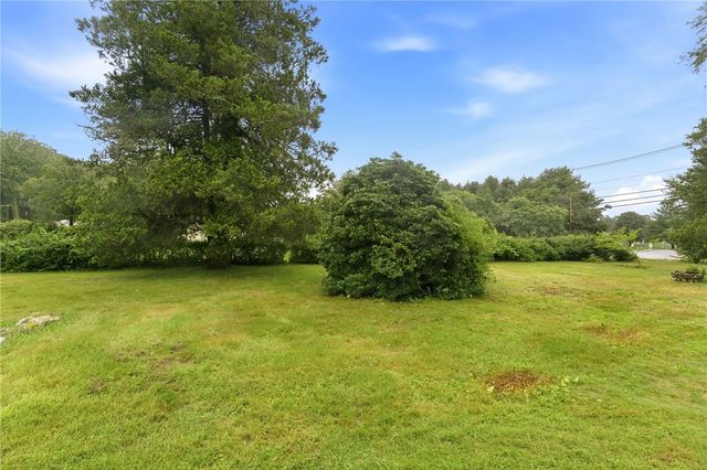 1552 Kingstown Road, South Kingstown, RI 02879