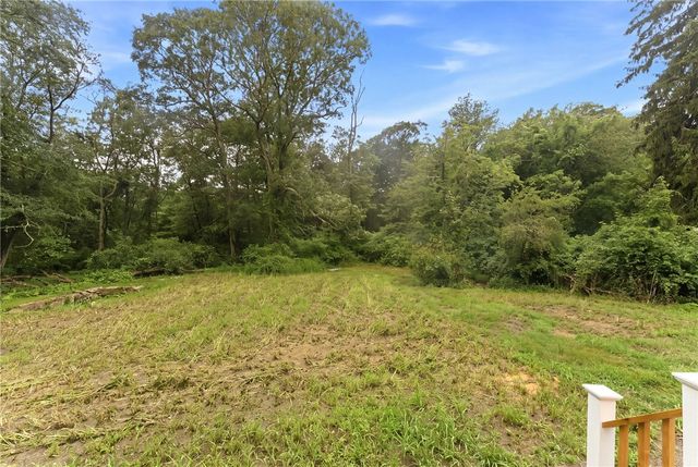 1552 Kingstown Road, South Kingstown, RI 02879