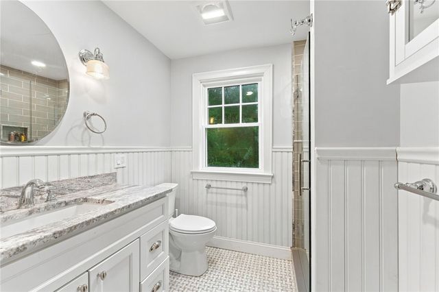 1552 Kingstown Road, South Kingstown, RI 02879