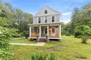 1552 Kingstown Road, South Kingstown, RI 02879