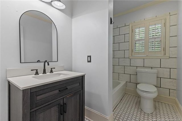 300 Pinecrest Drive, Fayetteville, NC 28305