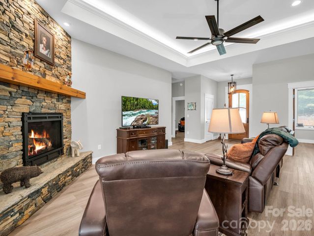 21 Rock Ridge Road, Mill Spring, NC 28756